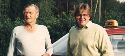 Taksimies ja poika v. 1999